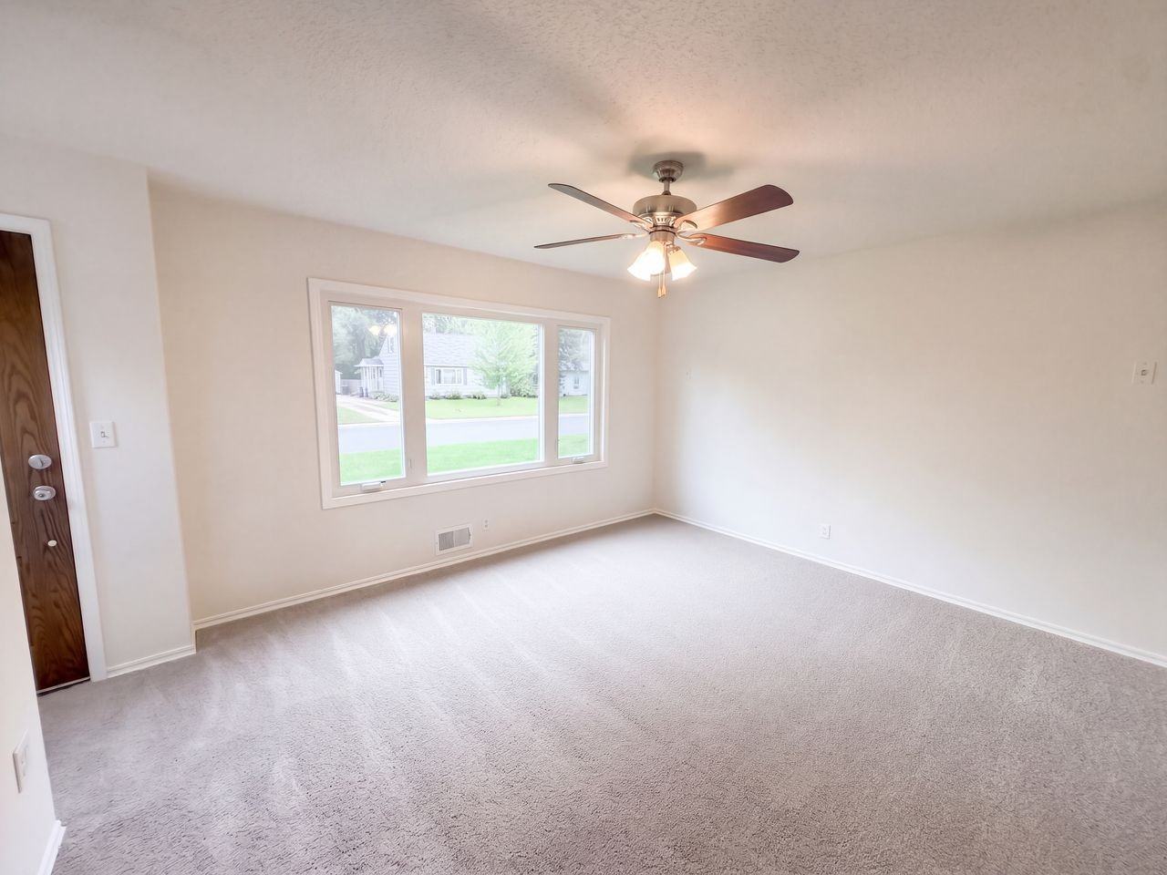 77 Park Dr #NA - Photo 7 of 16
