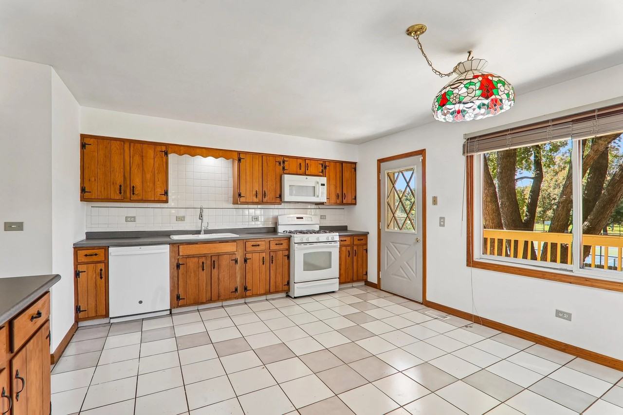 4533 Black Partridge Ln #NA - Photo 6 of 16
