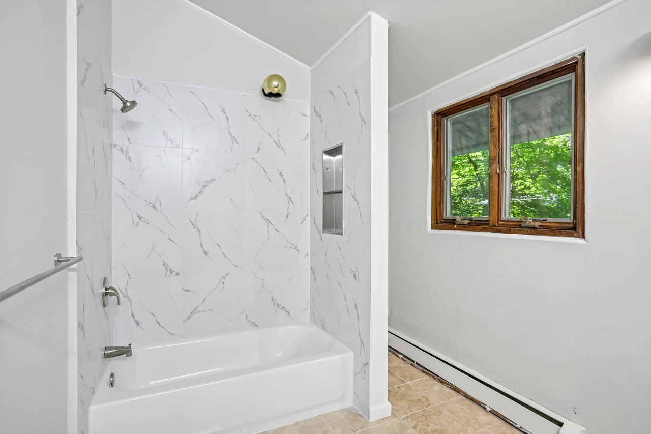 952 Haverstraw Rd #NA - Photo 7 of 19