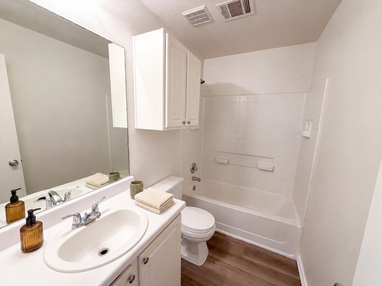 232 Phillips St #NA - Photo 5 of 7