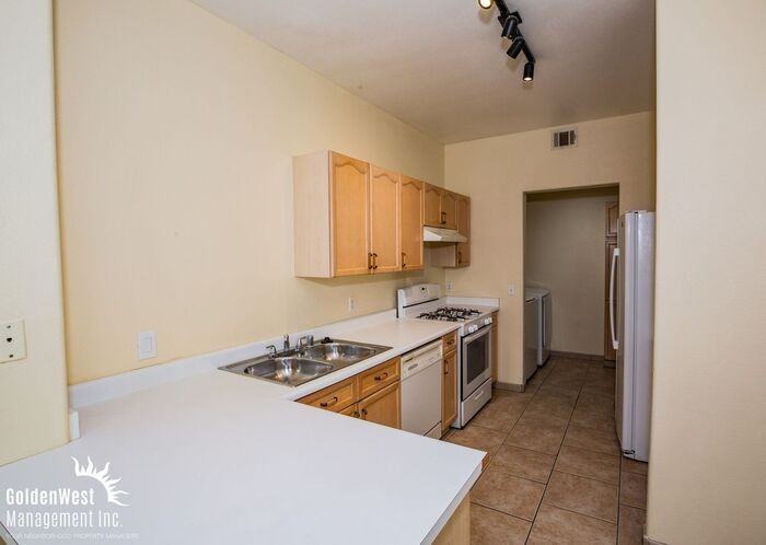 9656 Blue Calico Dr - Photo 3 of 19