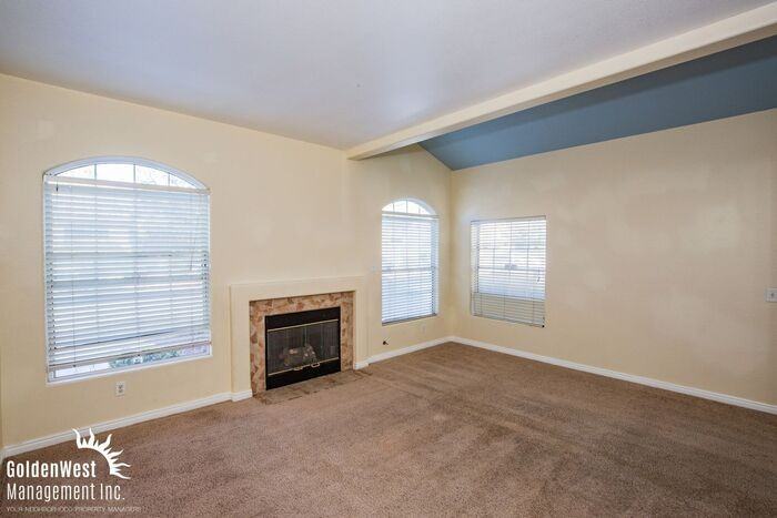 9656 Blue Calico Dr - Photo 7 of 19