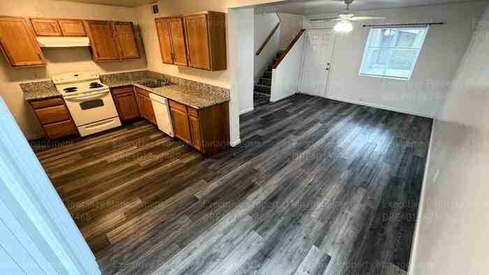 4309 Tierra Verde St #D - Photo 3 of 25