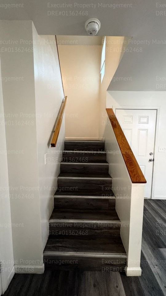 4309 Tierra Verde St #D - Photo 7 of 25