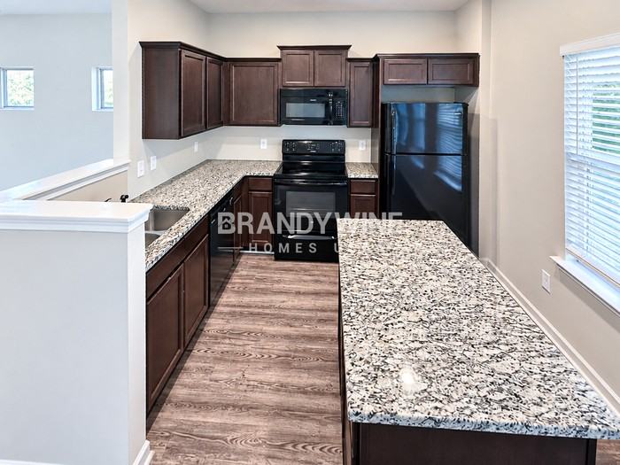 106 Howard Ave - Photo 5 of 20