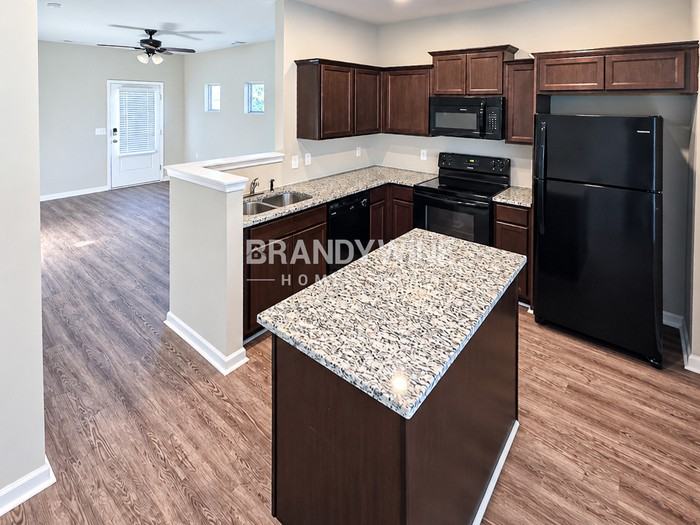 106 Howard Ave - Photo 6 of 20