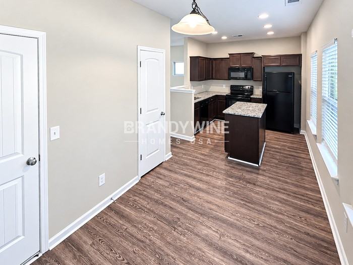 106 Howard Ave - Photo 7 of 20