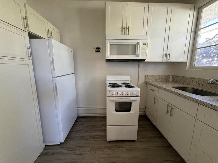 2624 Kapiolani Blvd #B2 - Photo 3 of 4