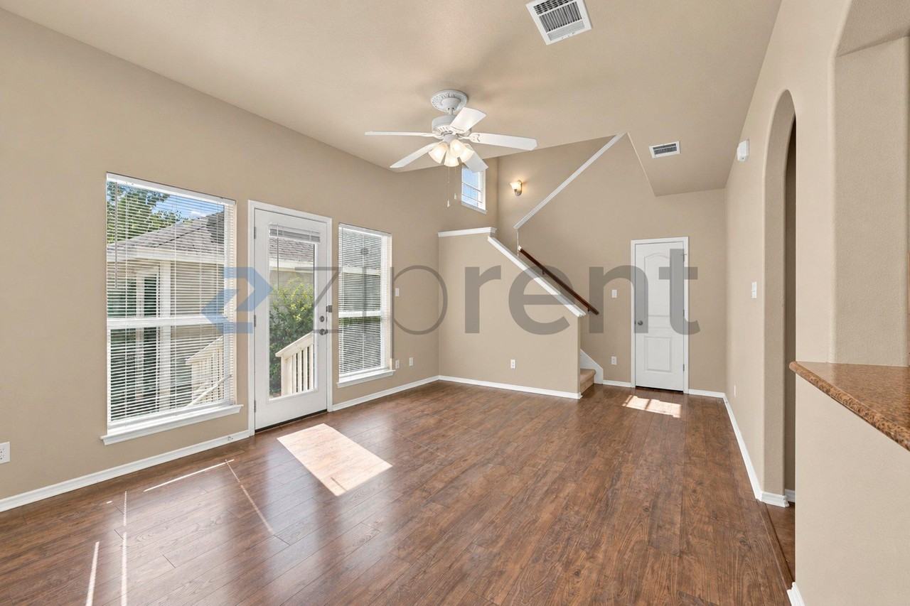 279 Cleveland - Photo 6 of 30