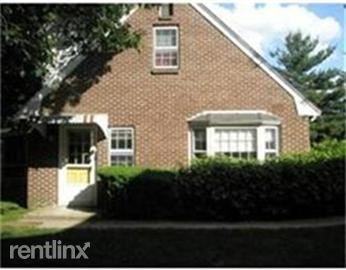 20 Edward Dr - Photo 2 of 3