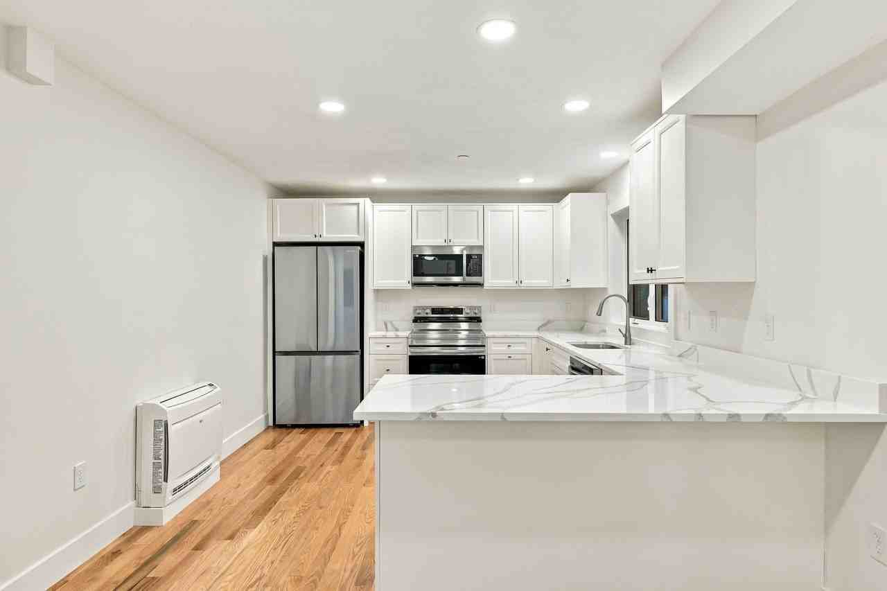 164 Main Street #C - Photo 7 of 28