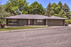 featured image of 3014 Rugby Dr