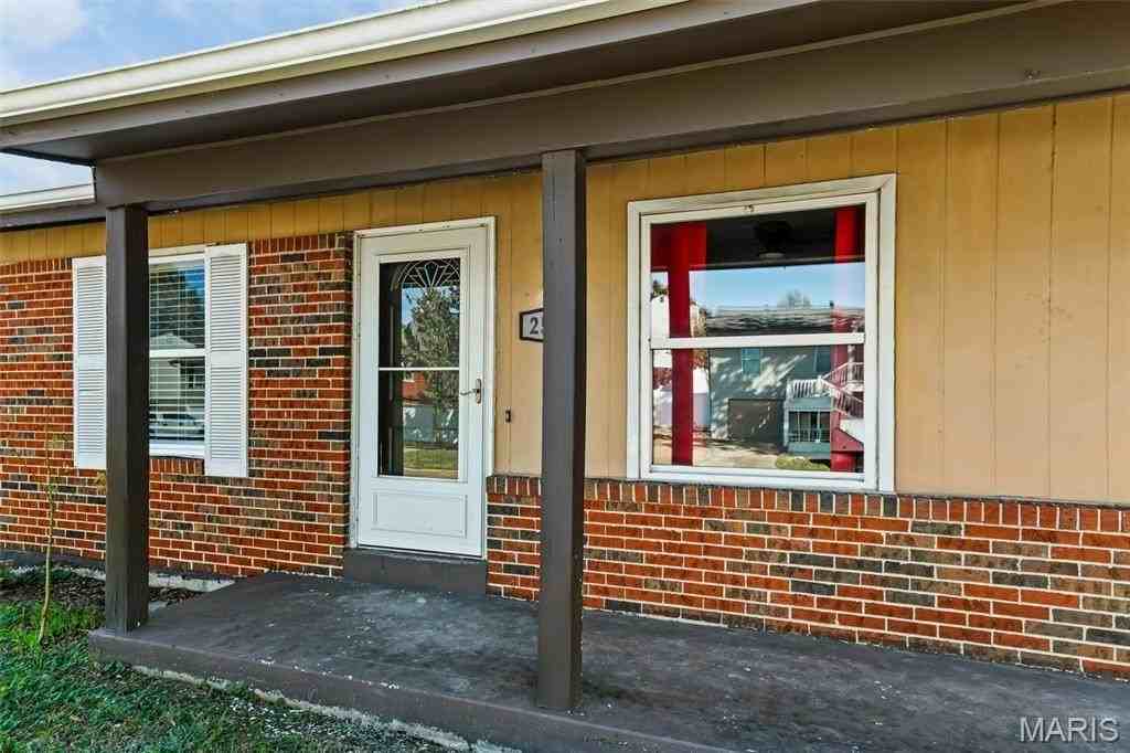 2522 Weymouth Dr - Photo 4 of 33