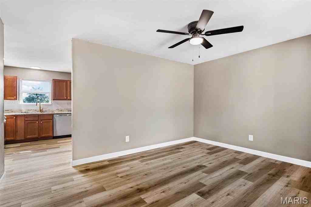 2522 Weymouth Dr - Photo 6 of 33