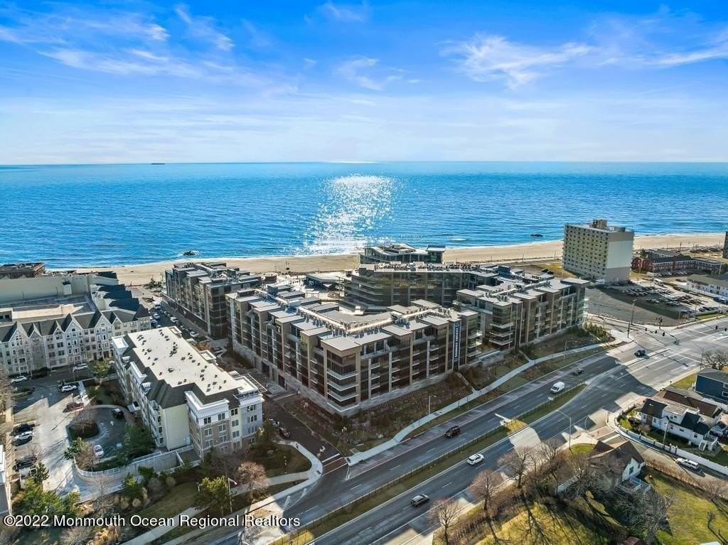 15 Morris Ave #422
