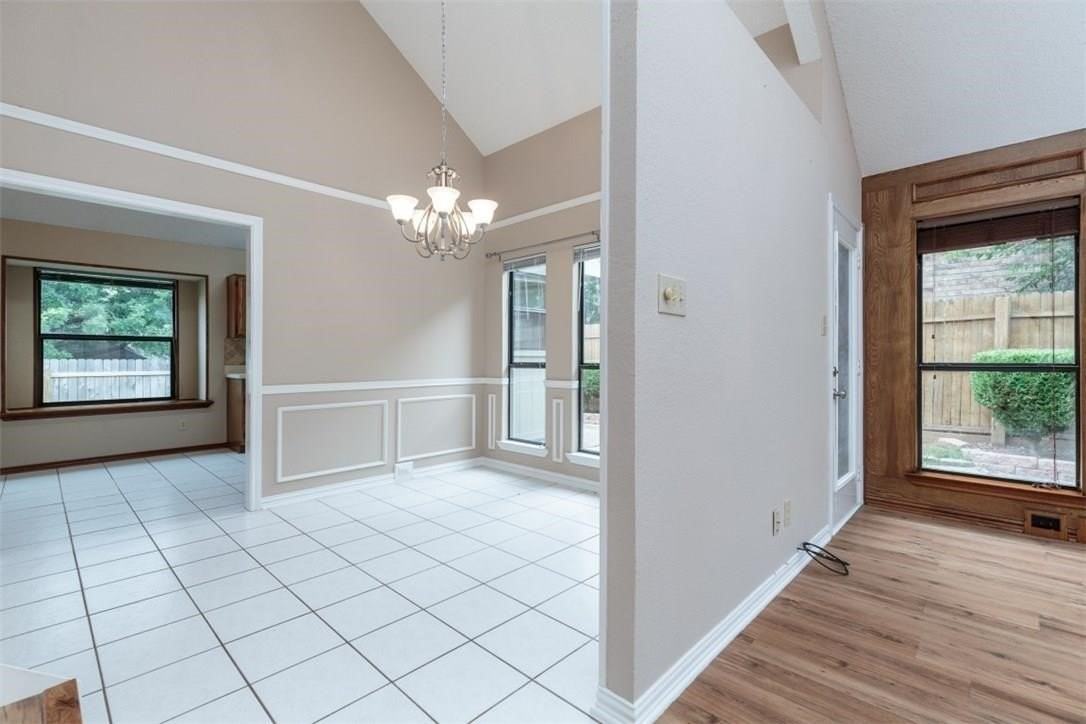 1203 Laurel Ln - Photo 6 of 27
