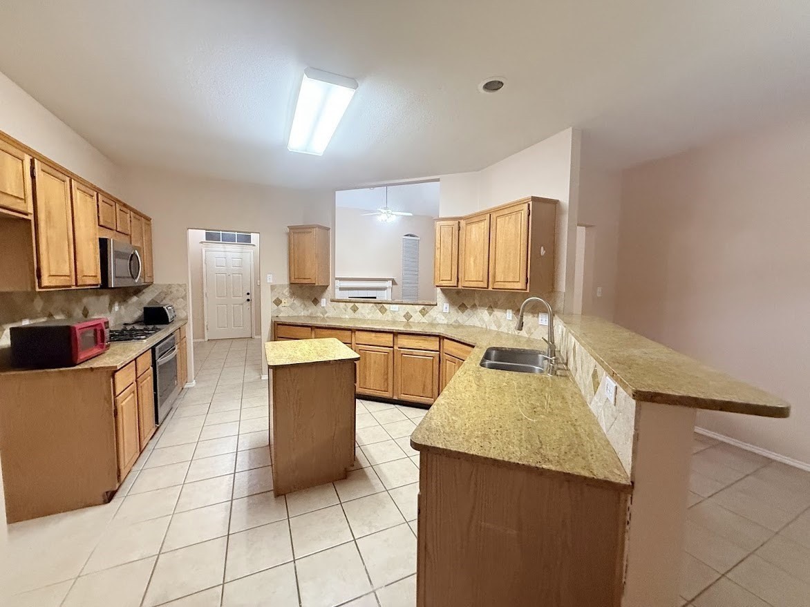 7105 Tansy Pl - Photo 6 of 21