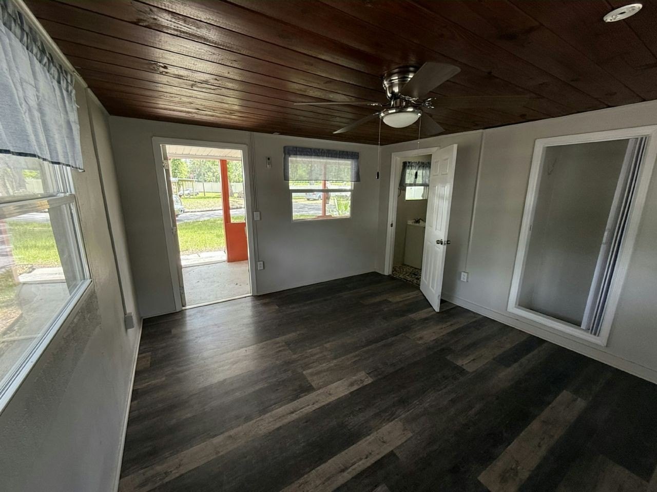 14035 W River Road Cabin D - Photo 7 of 11
