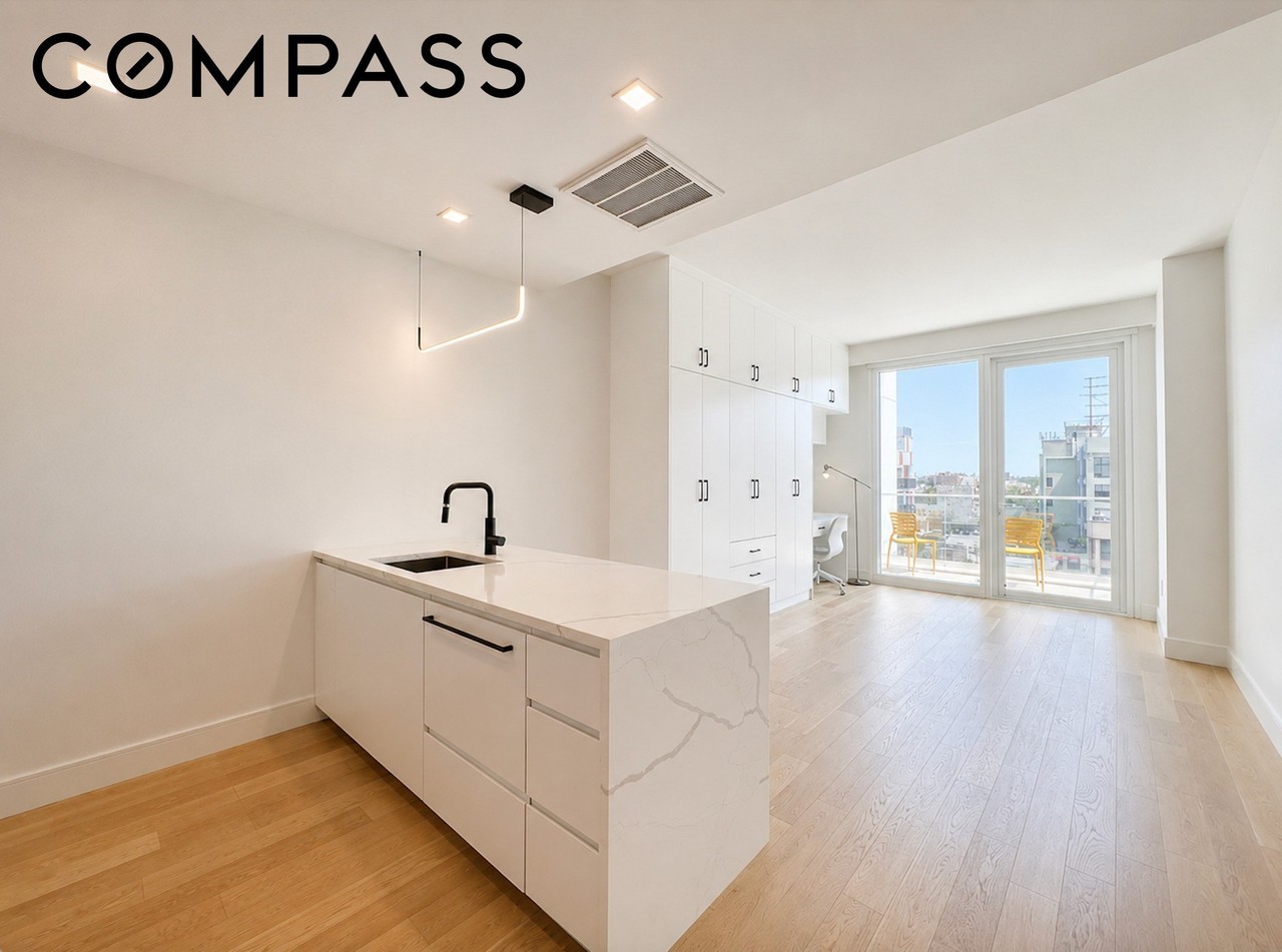 3734 33rd St #7H - Photo 4 of 15