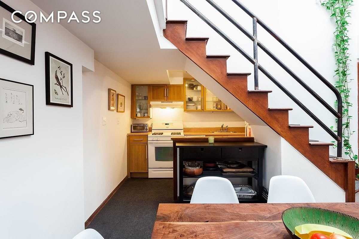 404 13th St #1 - Photo 2 of 6