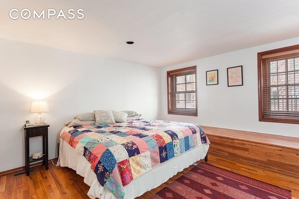 404 13th St #1 - Photo 4 of 6