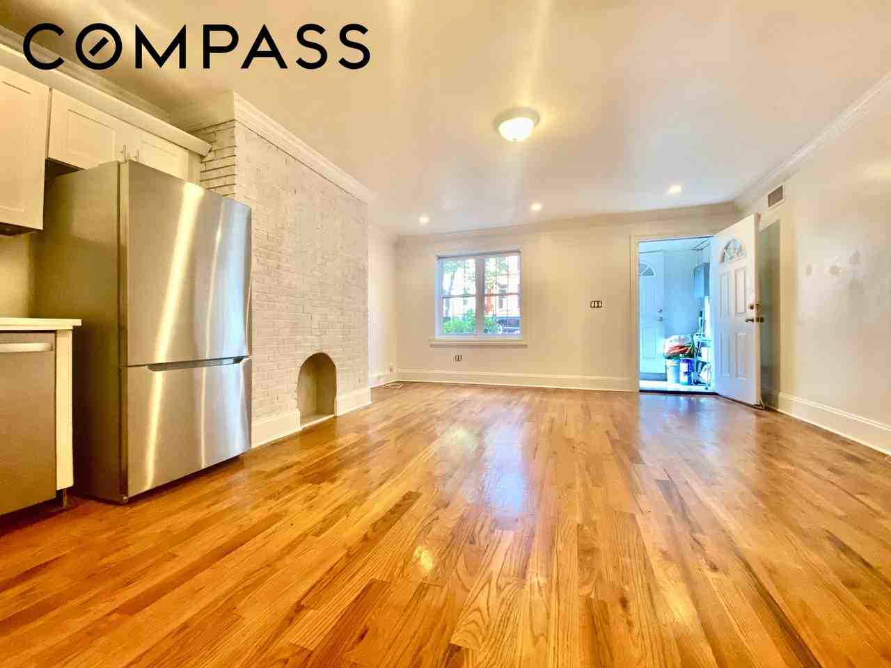 346A Decatur St #1 - Photo 3 of 7