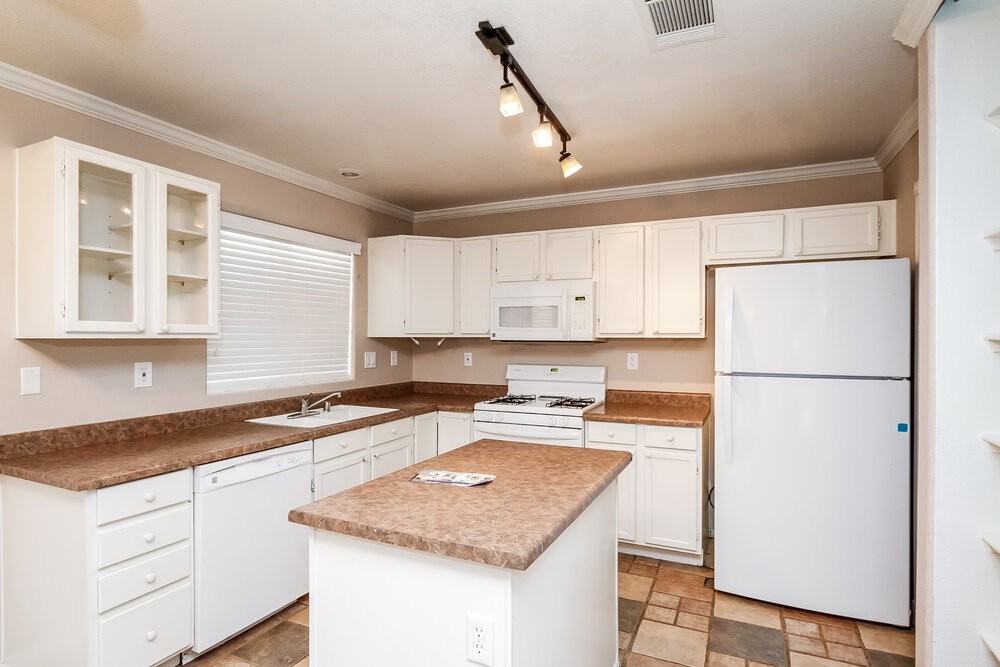 433 Elysian Plains Ct - Photo 6 of 17