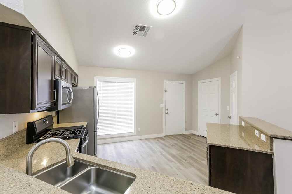 5524 Cranwood Ct - Photo 6 of 16