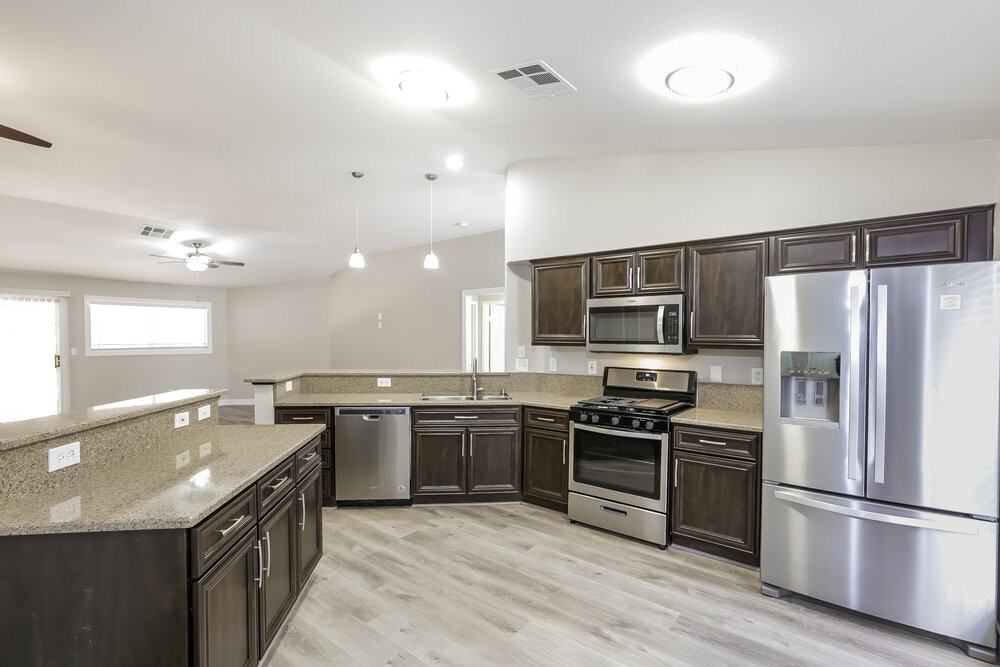 5524 Cranwood Ct - Photo 7 of 16