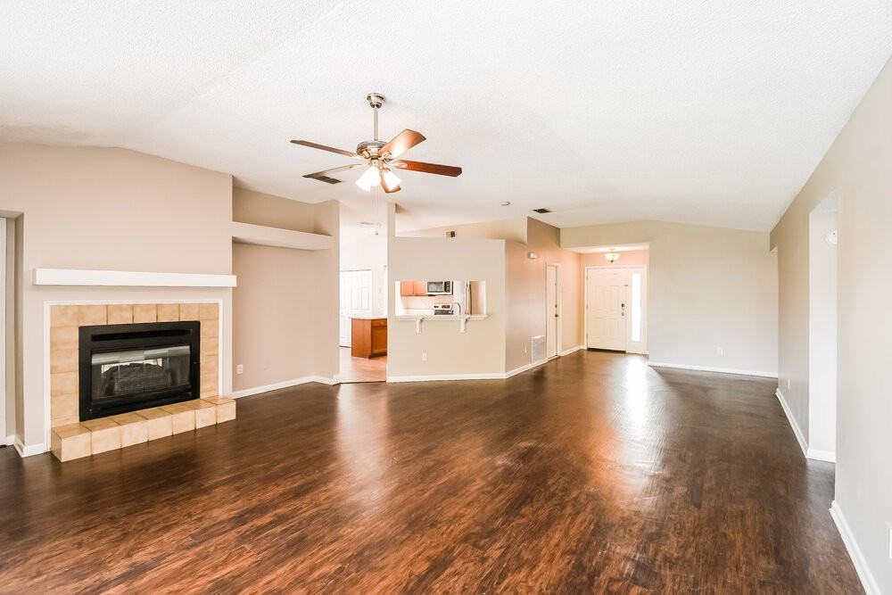8385 Chason Rd W - Photo 3 of 16