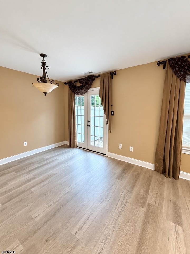 23 Allison Pl - Photo 4 of 23