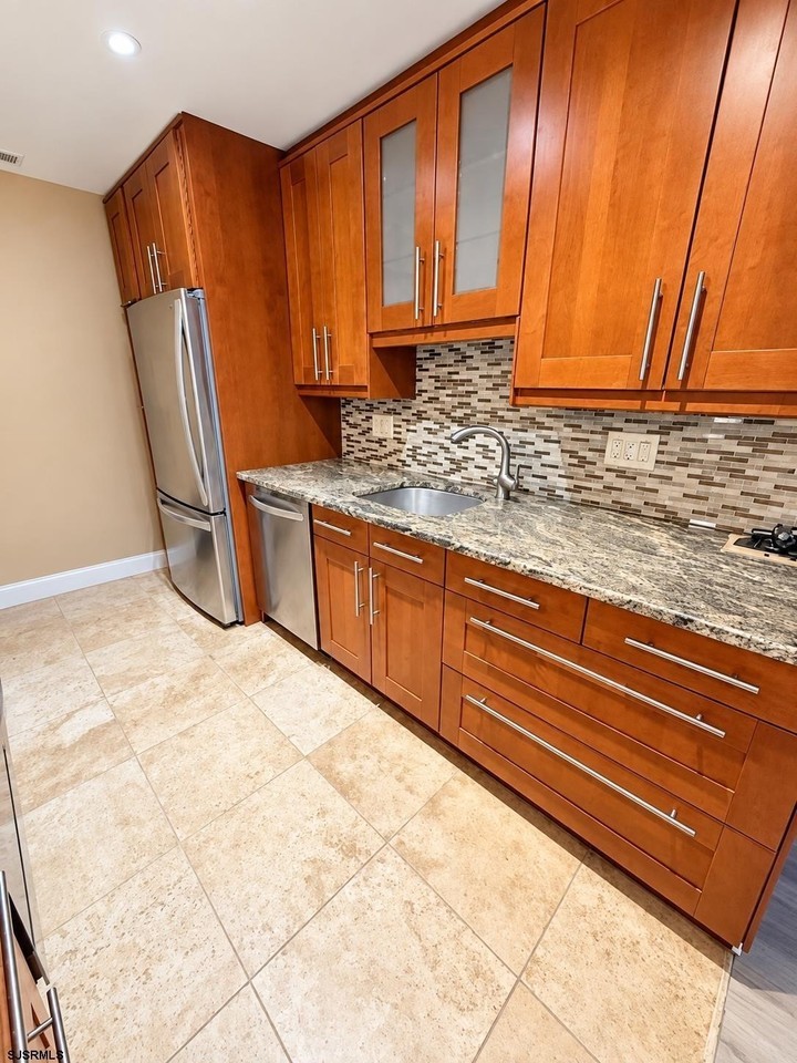 23 Allison Pl - Photo 6 of 23
