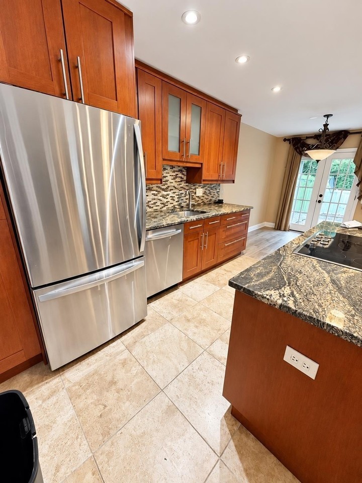 23 Allison Pl - Photo 7 of 23