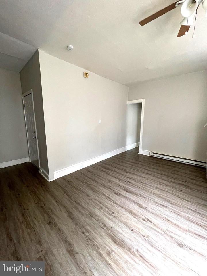 110 W Tabor Rd - Photo 7 of 18