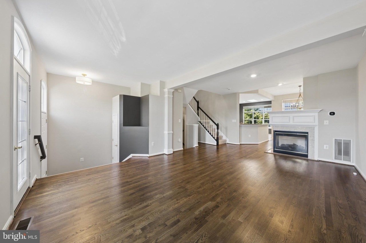 6759 Joseph Edgar Ct - Photo 6 of 41