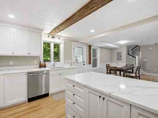 164 Main Street #B - Photo 2 of 26
