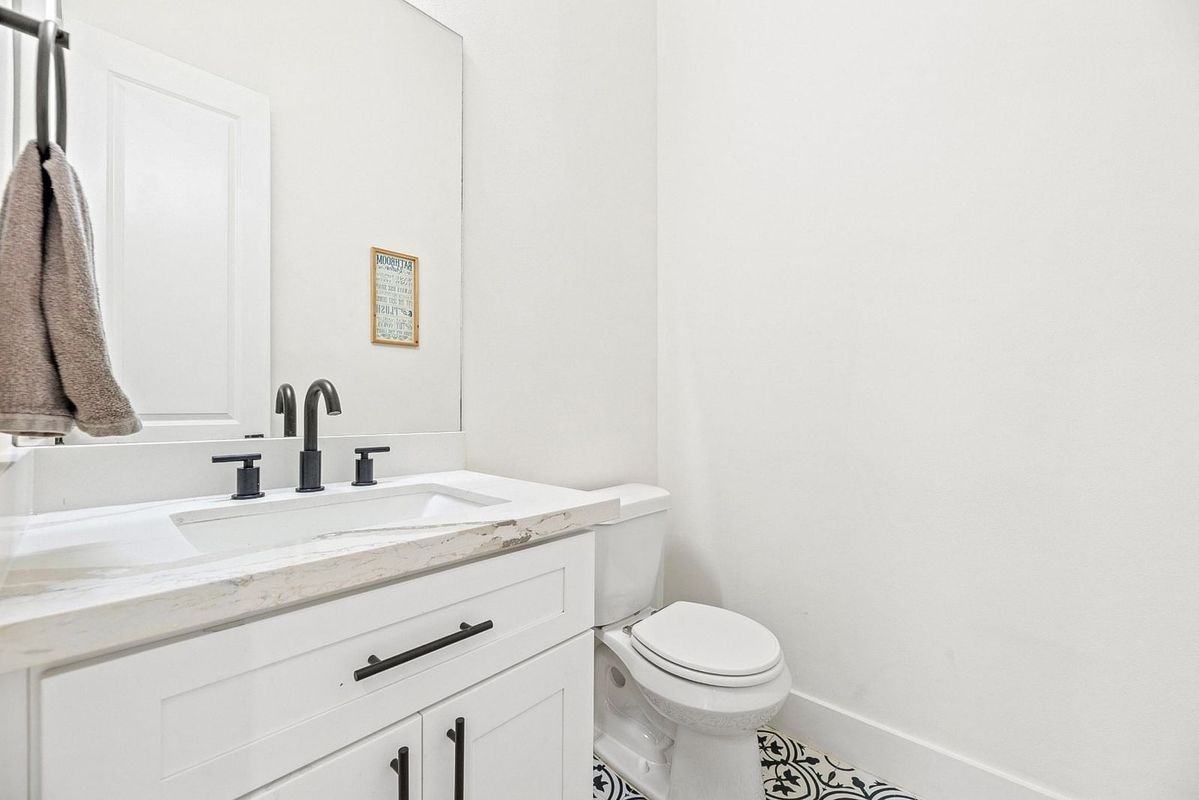 3608 Amos St - Photo 6 of 36