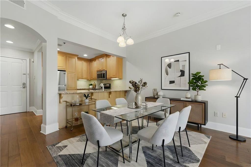 2277 Peachtree Rd Nw ##307 - Photo 2 of 30