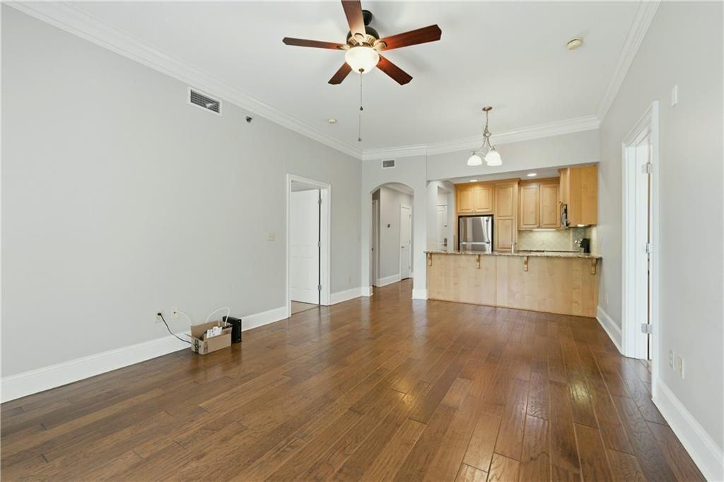 2277 Peachtree Rd Nw ##307 - Photo 3 of 30