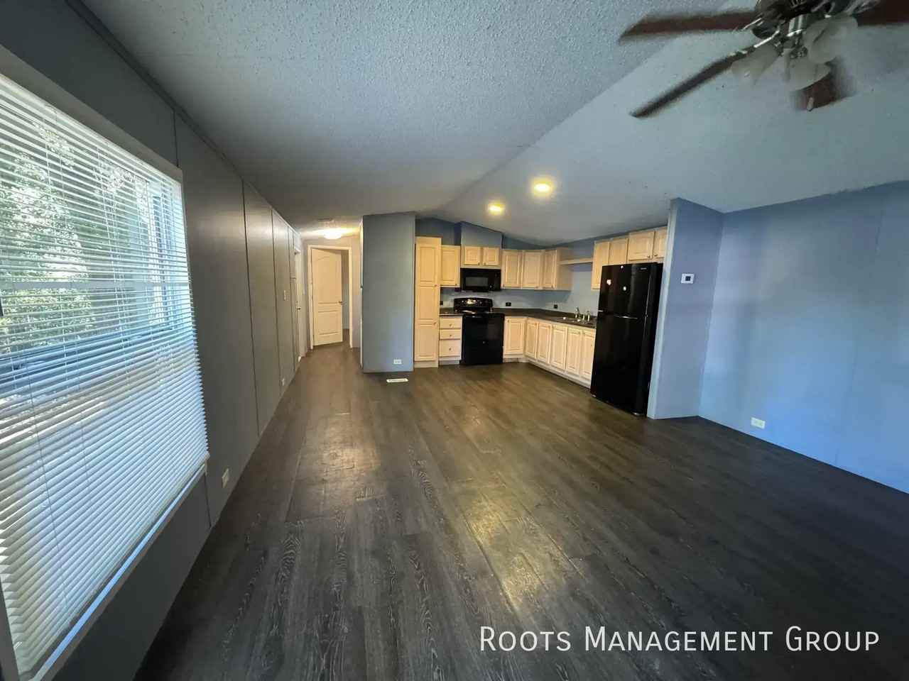 1325 N Franklin St #219 - Photo 2 of 27