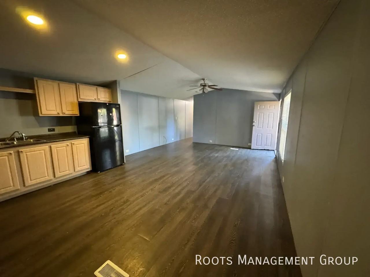 1325 N Franklin St #219 - Photo 5 of 27