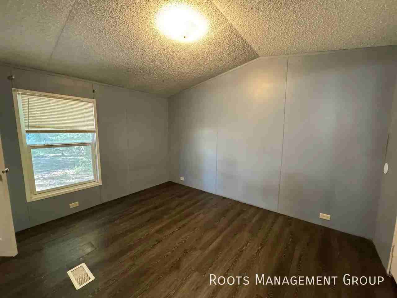 1325 N Franklin St #219 - Photo 7 of 27