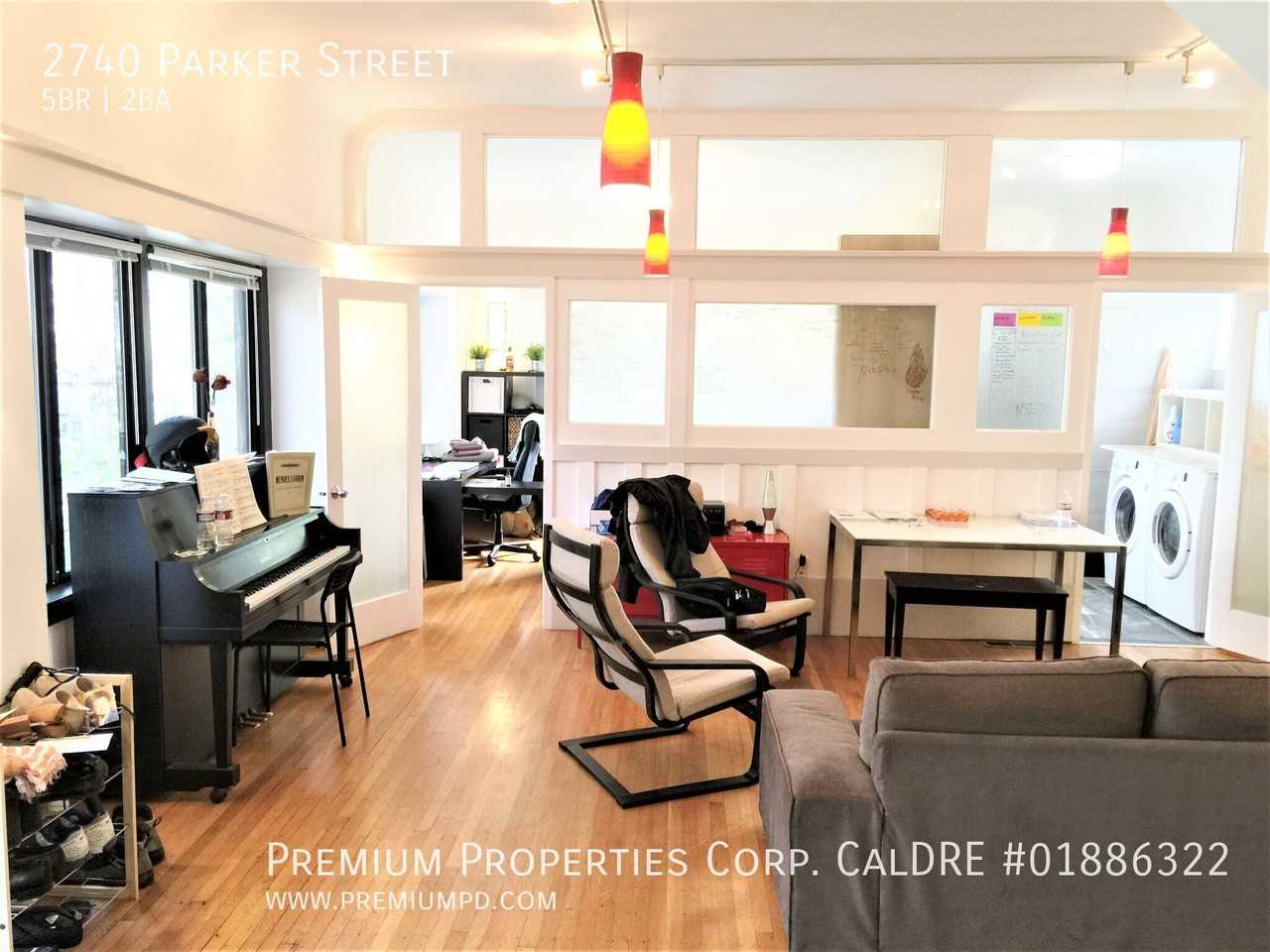2740 Parker St - Photo 7 of 19