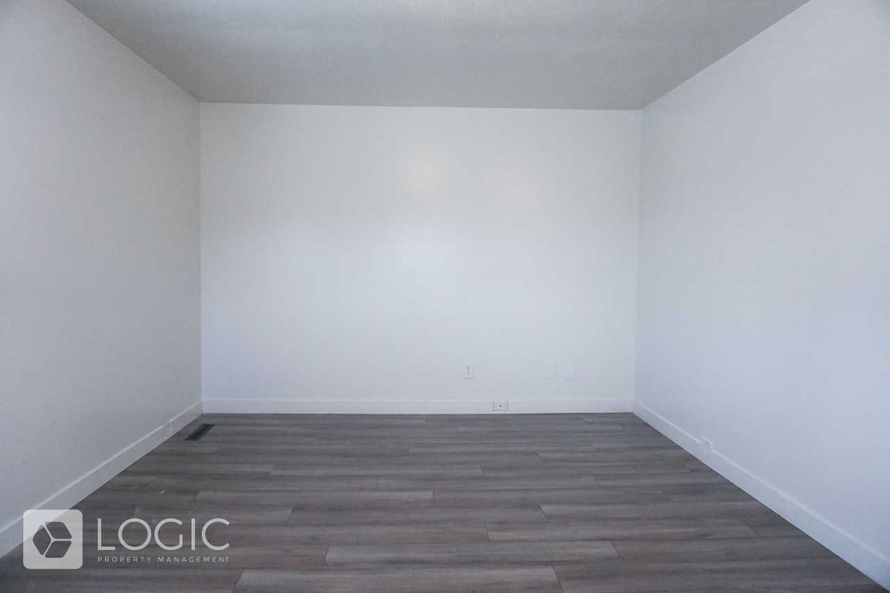 4332 Adams Ave #1 - Photo 4 of 11