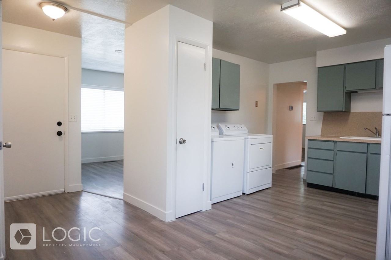 4332 Adams Ave #1 - Photo 5 of 11