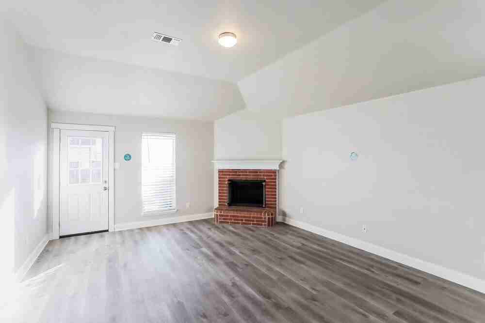 10432 Aransas Dr - Photo 3 of 16