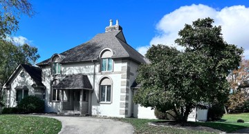 featured image of 2065 Old Falls Dr