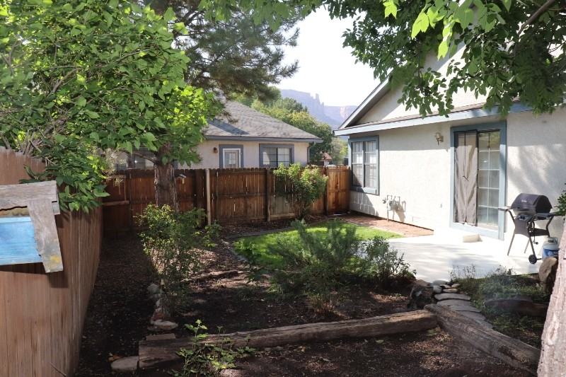 514 Rado Dr #D - Photo 3 of 35