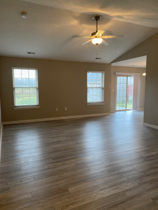 2714 Crownpoint Dr - Photo 5 of 38