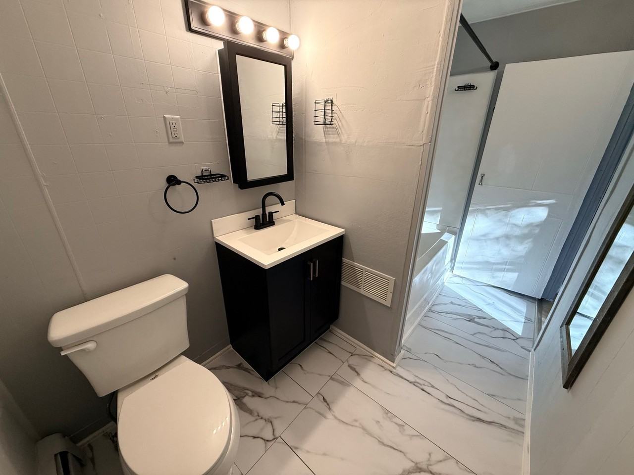 258 Mansion St #3 - Photo 6 of 14